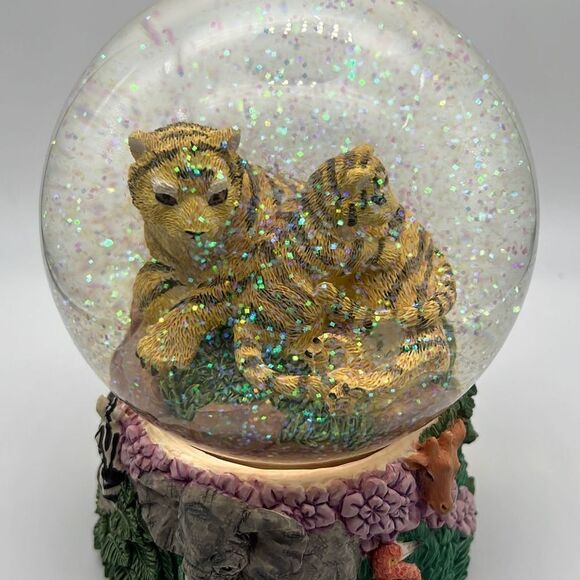 Animal snowglobe NWB - Picture 3 of 7